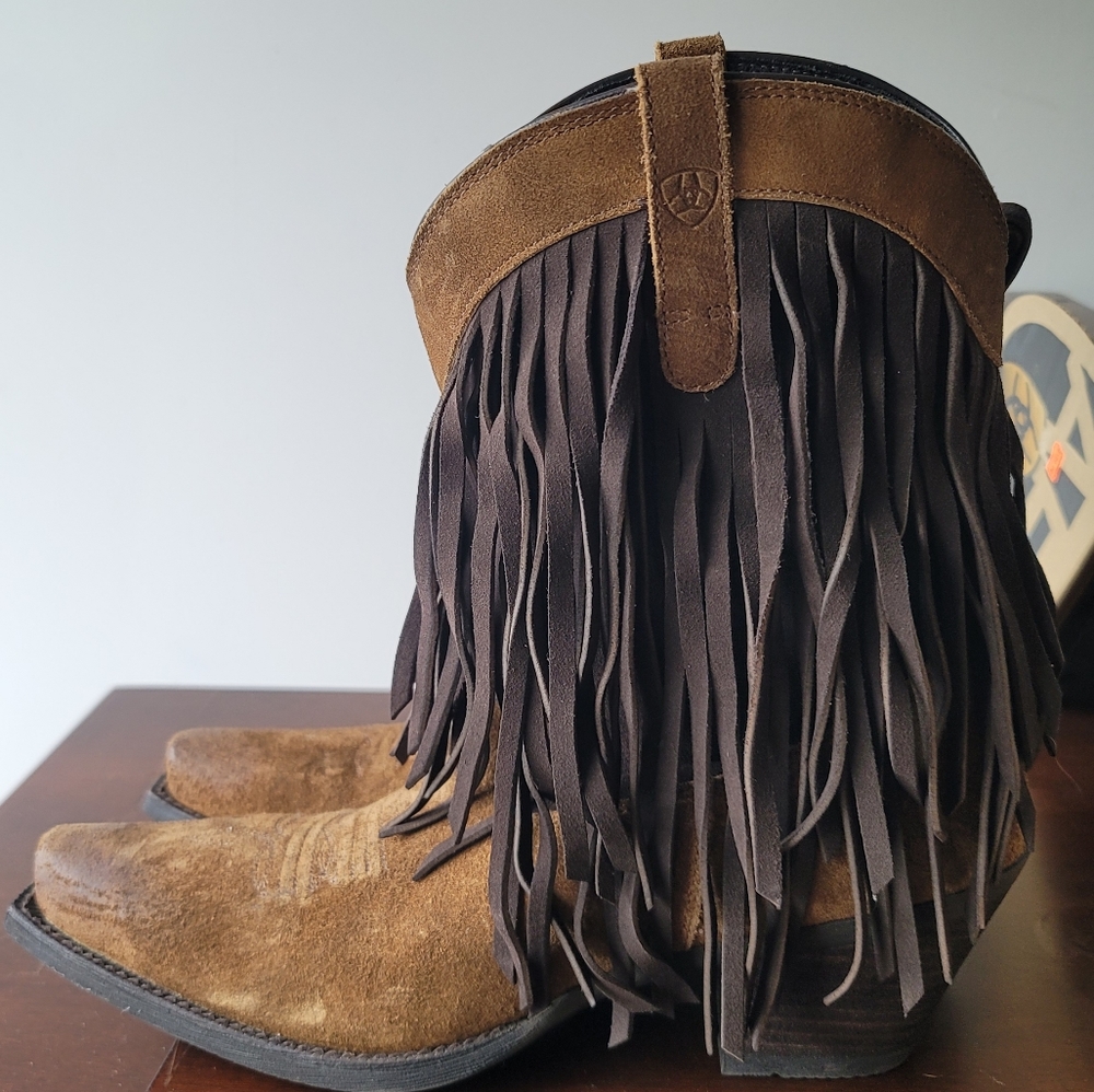 Ariat women's boots NIB